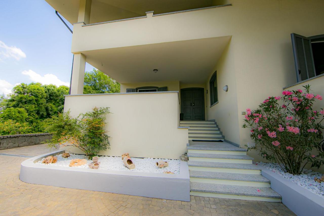 Saint Paul Relais **** Hotel San Paolo Solbrito ภายนอก รูปภาพ